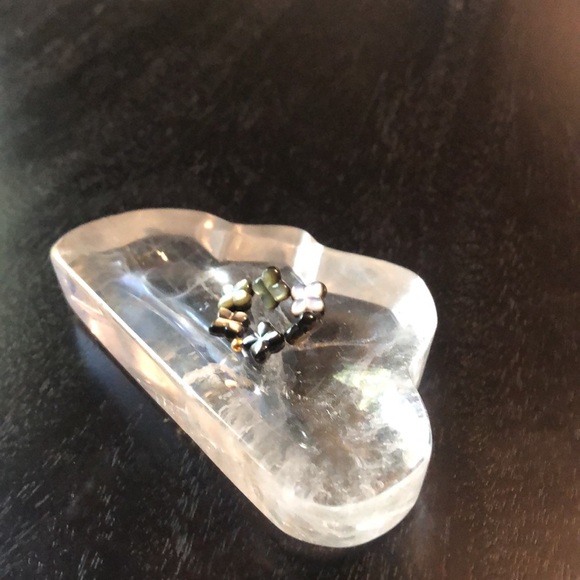 Quartz carved cloud mini bowl - Picture 5 of 15